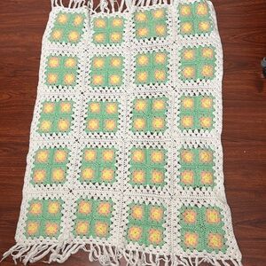 Vintage crochet blanket tassle edge lap or kids / baby